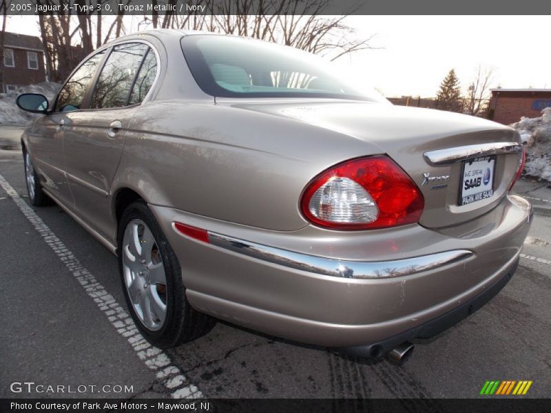 Topaz Metallic / Ivory 2005 Jaguar X-Type 3.0