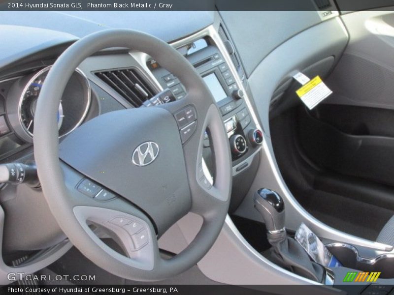 Phantom Black Metallic / Gray 2014 Hyundai Sonata GLS