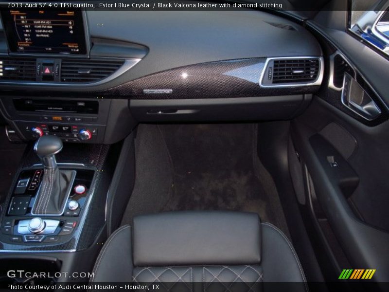 Dashboard of 2013 S7 4.0 TFSI quattro