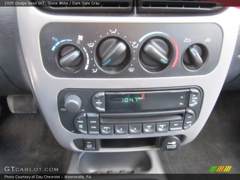 Stone White / Dark Slate Gray 2005 Dodge Neon SXT