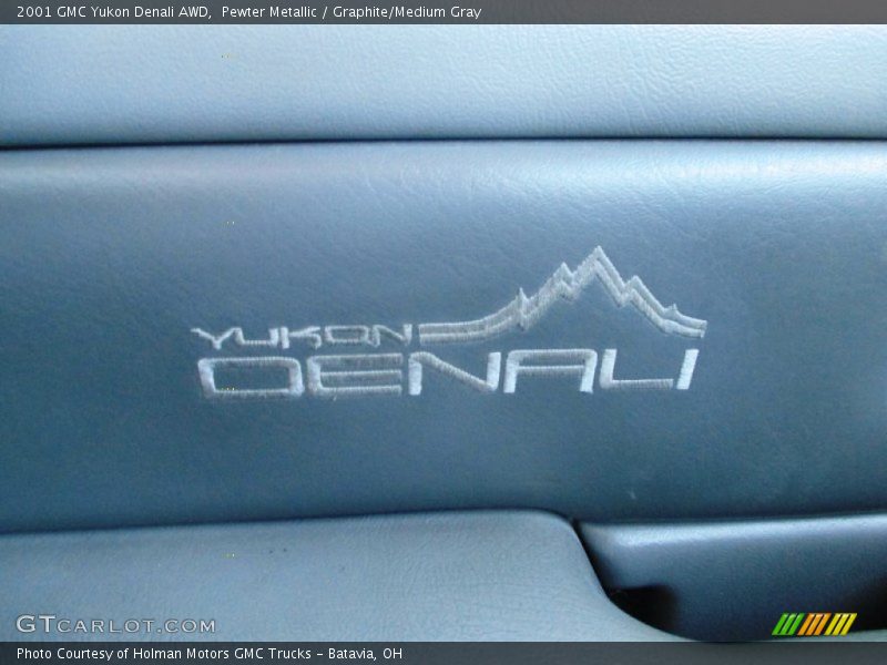 Pewter Metallic / Graphite/Medium Gray 2001 GMC Yukon Denali AWD