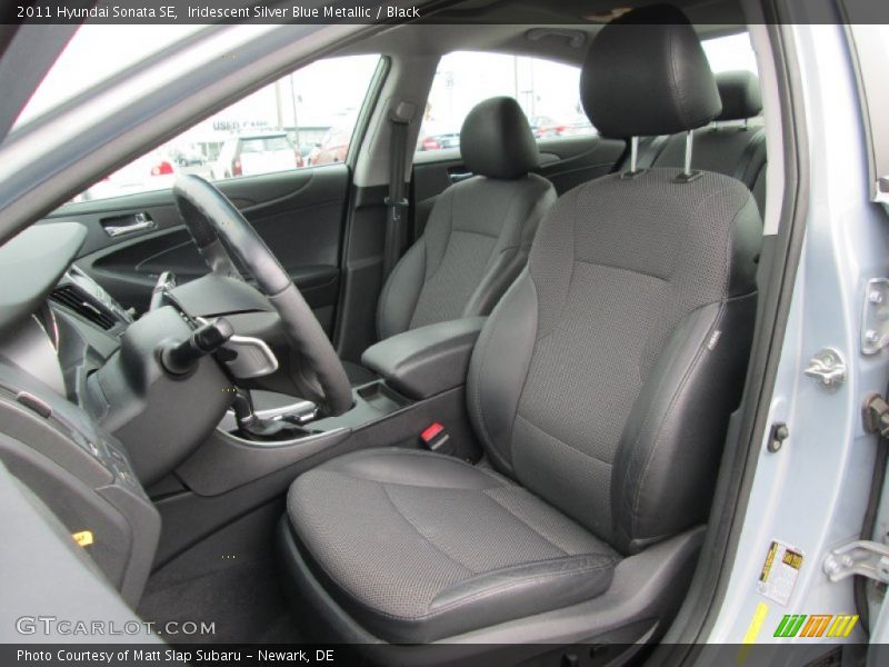 Iridescent Silver Blue Metallic / Black 2011 Hyundai Sonata SE