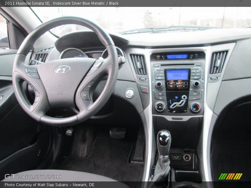 Iridescent Silver Blue Metallic / Black 2011 Hyundai Sonata SE