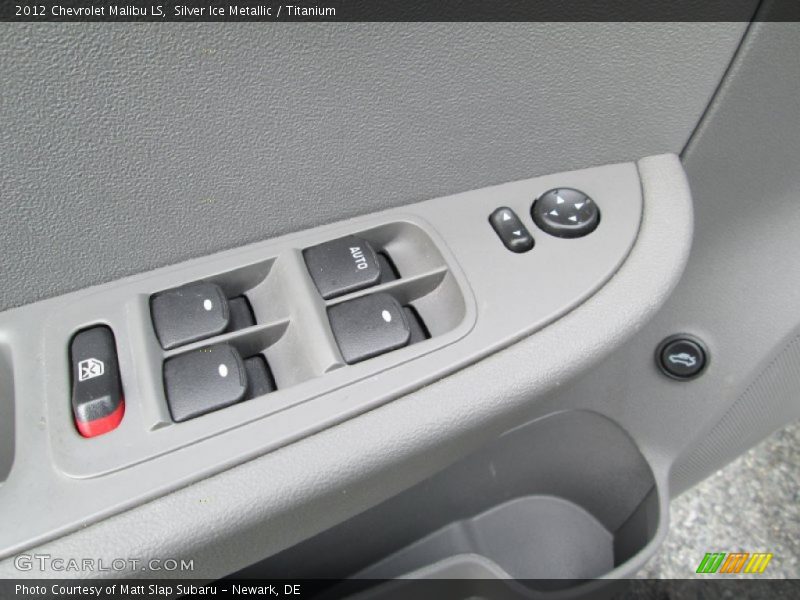 Silver Ice Metallic / Titanium 2012 Chevrolet Malibu LS