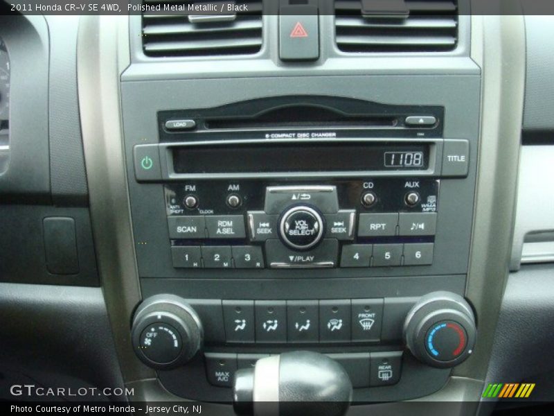 Polished Metal Metallic / Black 2011 Honda CR-V SE 4WD
