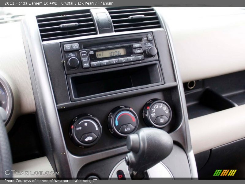 Controls of 2011 Element LX 4WD