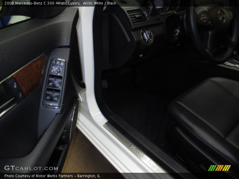 Arctic White / Black 2008 Mercedes-Benz C 300 4Matic Luxury