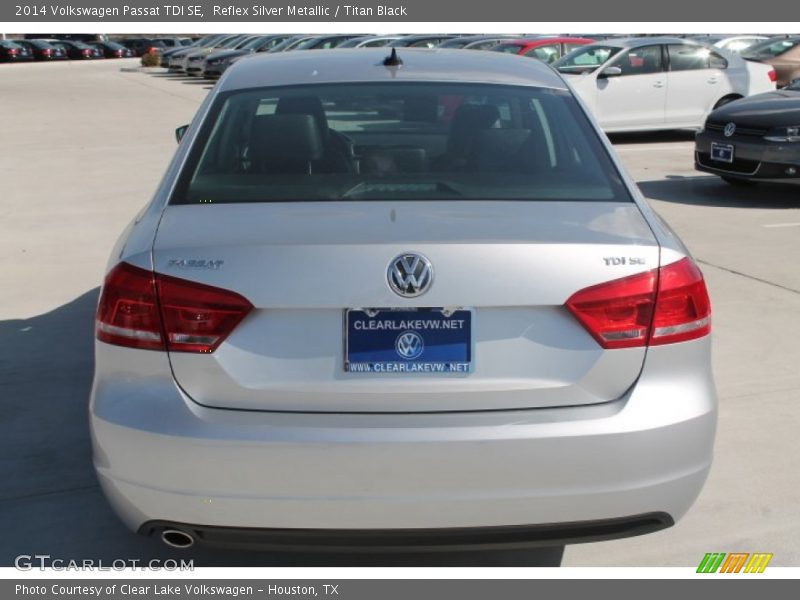 Reflex Silver Metallic / Titan Black 2014 Volkswagen Passat TDI SE