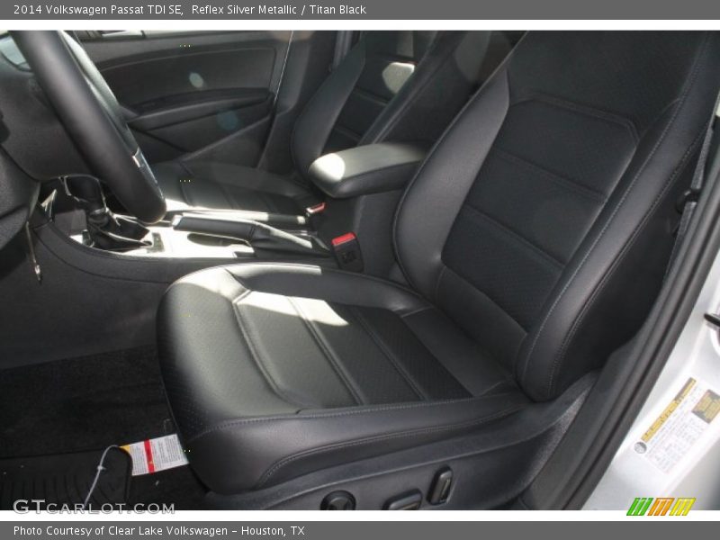 Reflex Silver Metallic / Titan Black 2014 Volkswagen Passat TDI SE