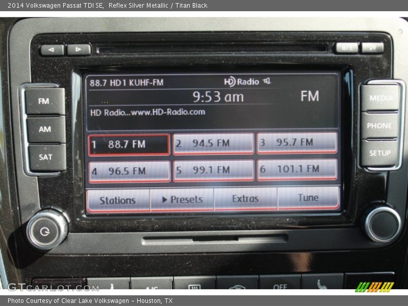 Reflex Silver Metallic / Titan Black 2014 Volkswagen Passat TDI SE