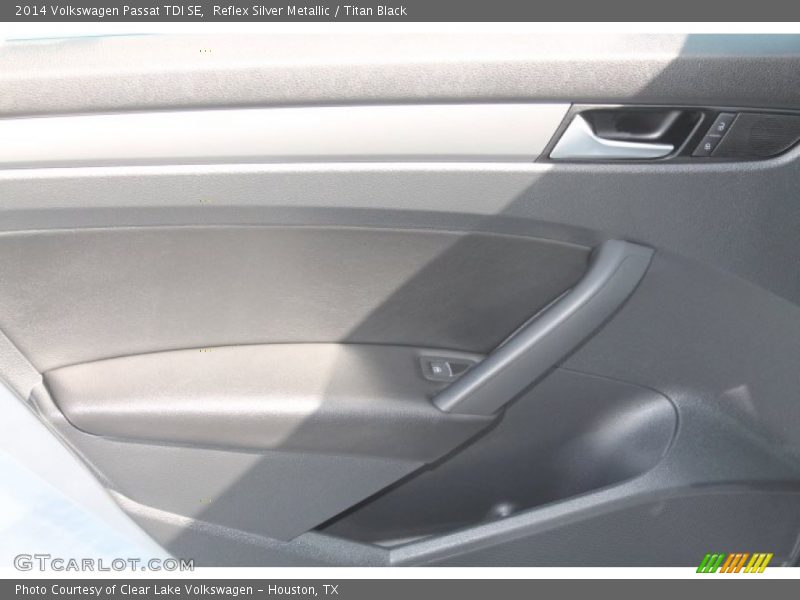 Reflex Silver Metallic / Titan Black 2014 Volkswagen Passat TDI SE