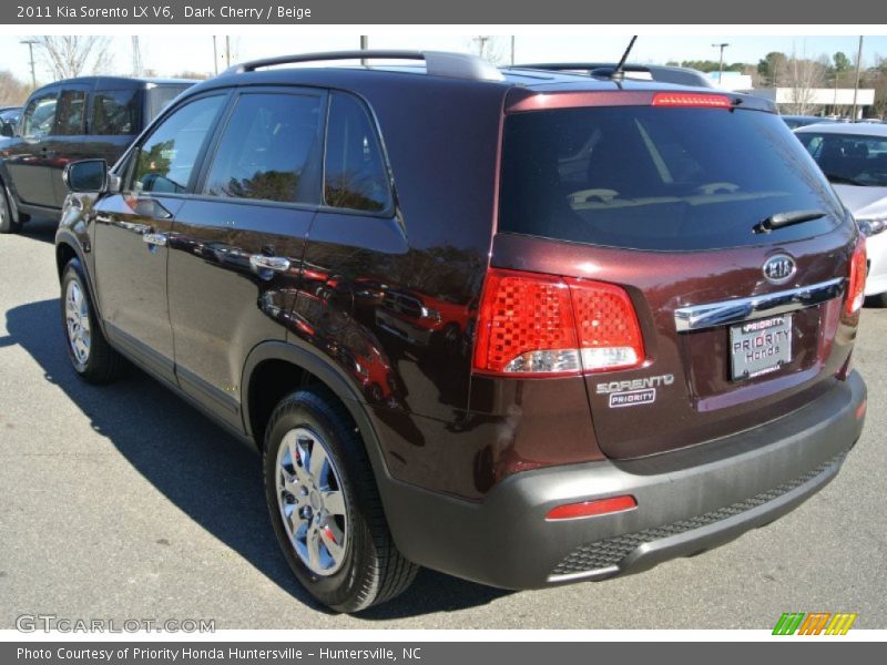 Dark Cherry / Beige 2011 Kia Sorento LX V6