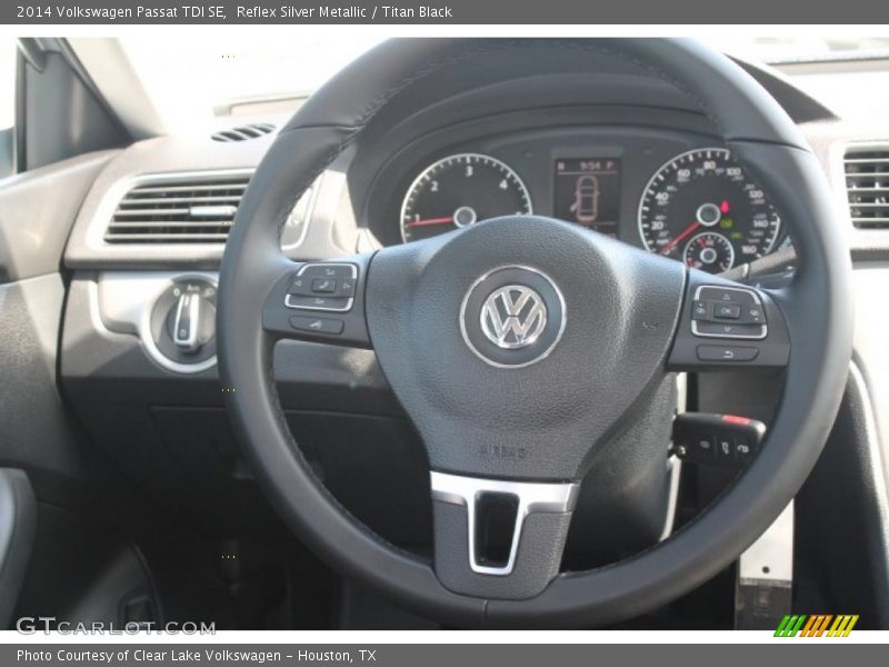 Reflex Silver Metallic / Titan Black 2014 Volkswagen Passat TDI SE
