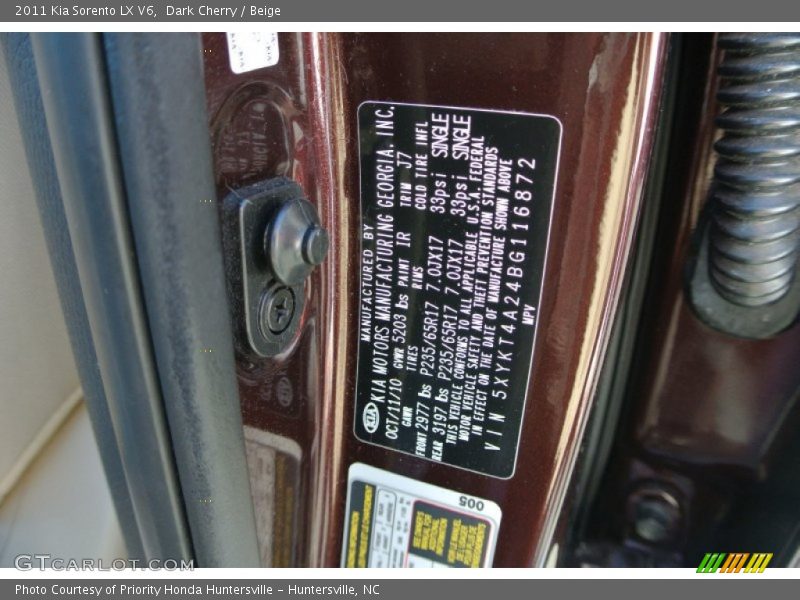 Dark Cherry / Beige 2011 Kia Sorento LX V6