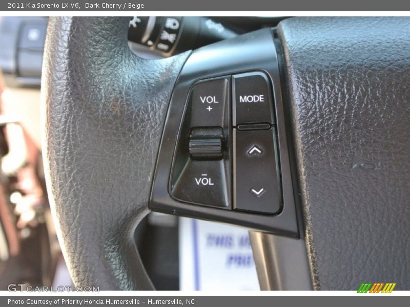 Dark Cherry / Beige 2011 Kia Sorento LX V6