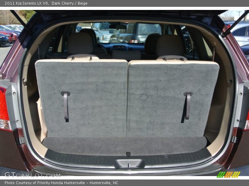 Dark Cherry / Beige 2011 Kia Sorento LX V6
