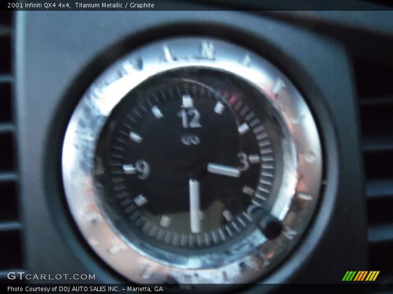 Titanium Metallic / Graphite 2001 Infiniti QX4 4x4