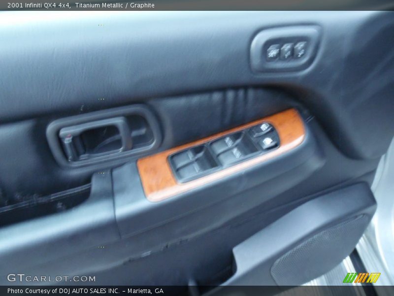 Titanium Metallic / Graphite 2001 Infiniti QX4 4x4