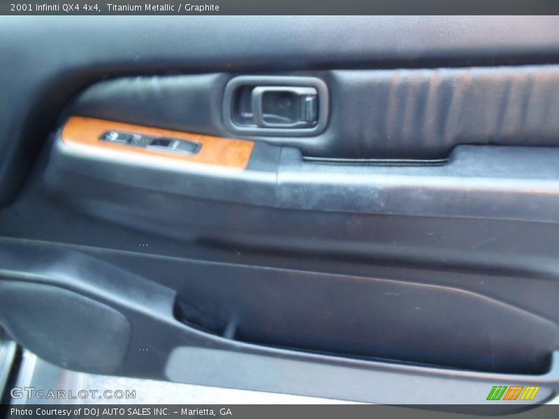 Titanium Metallic / Graphite 2001 Infiniti QX4 4x4