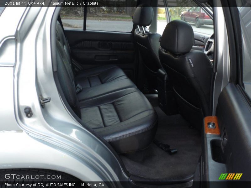 Titanium Metallic / Graphite 2001 Infiniti QX4 4x4