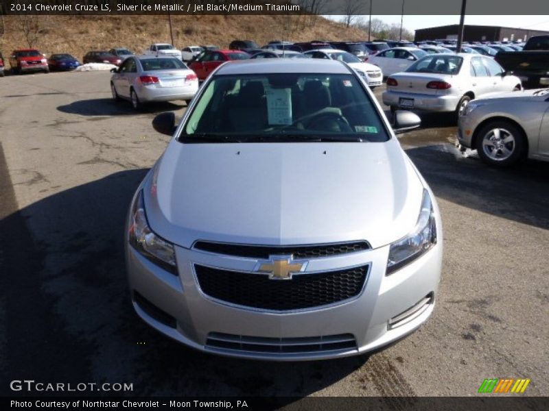 Silver Ice Metallic / Jet Black/Medium Titanium 2014 Chevrolet Cruze LS