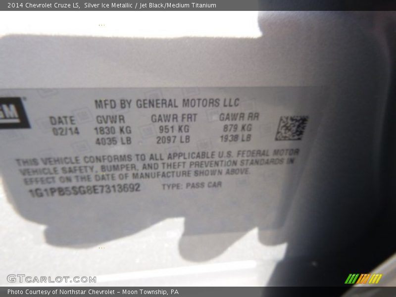 Silver Ice Metallic / Jet Black/Medium Titanium 2014 Chevrolet Cruze LS