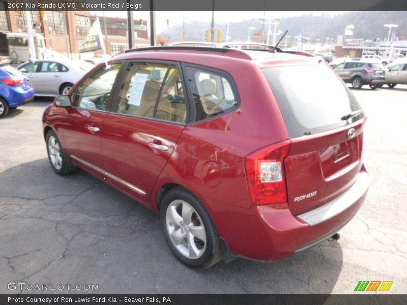 Volcanic Red / Beige 2007 Kia Rondo LX V6
