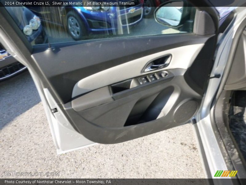 Silver Ice Metallic / Jet Black/Medium Titanium 2014 Chevrolet Cruze LS