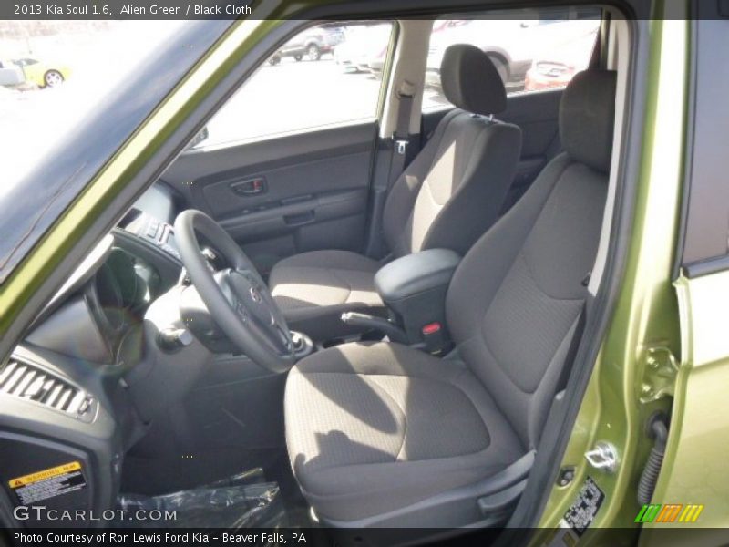 Alien Green / Black Cloth 2013 Kia Soul 1.6