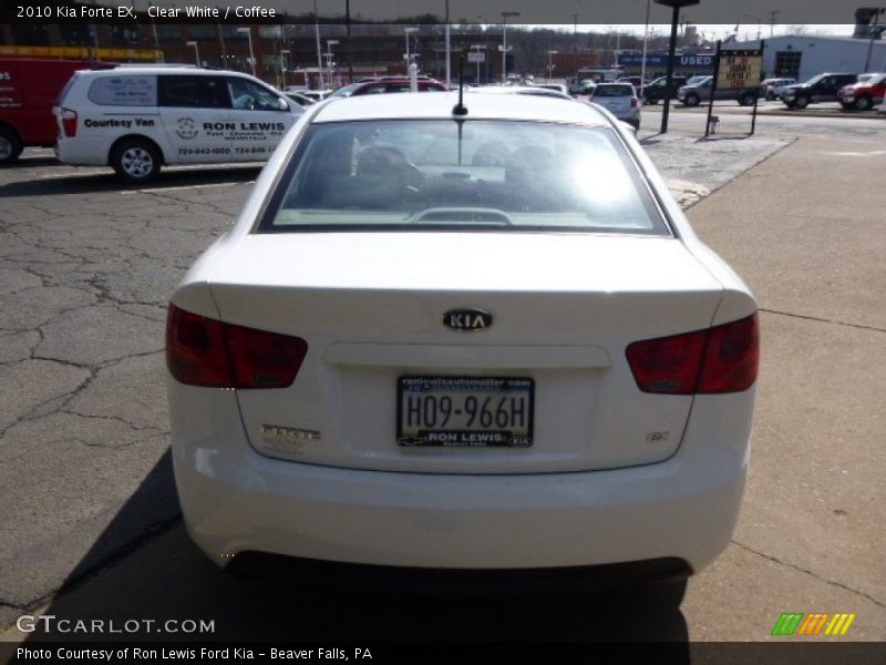 Clear White / Coffee 2010 Kia Forte EX