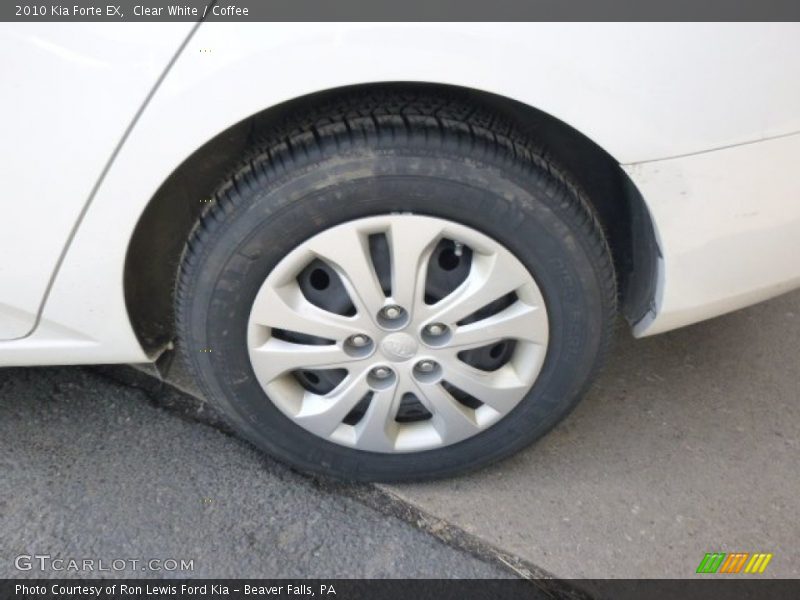 Clear White / Coffee 2010 Kia Forte EX