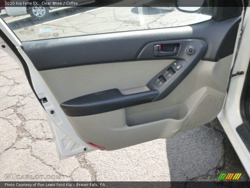 Clear White / Coffee 2010 Kia Forte EX