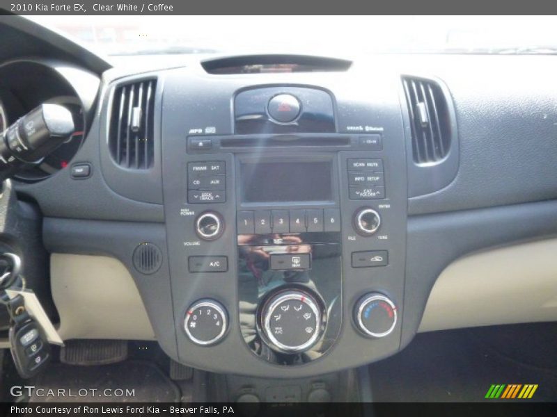 Clear White / Coffee 2010 Kia Forte EX