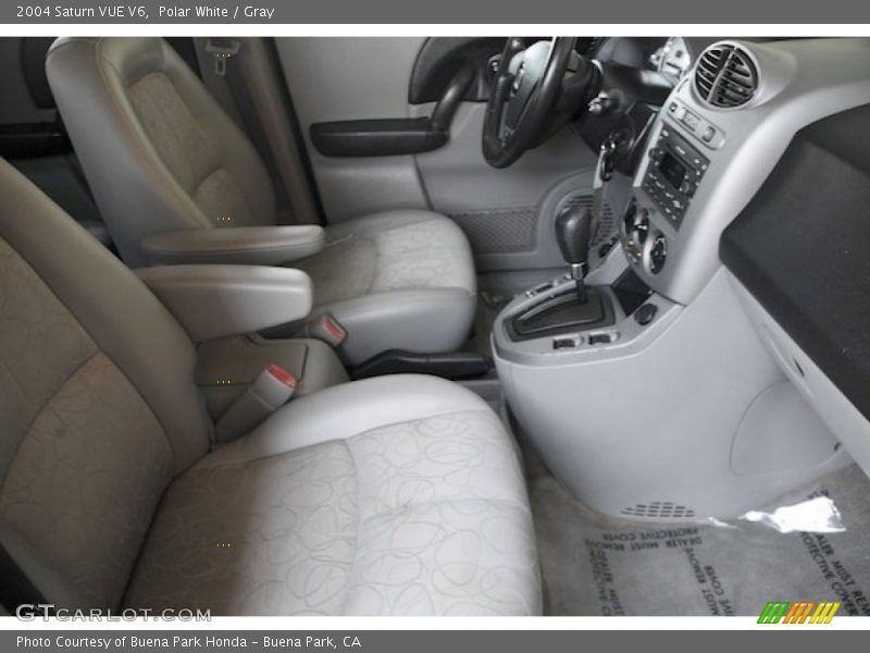 Polar White / Gray 2004 Saturn VUE V6