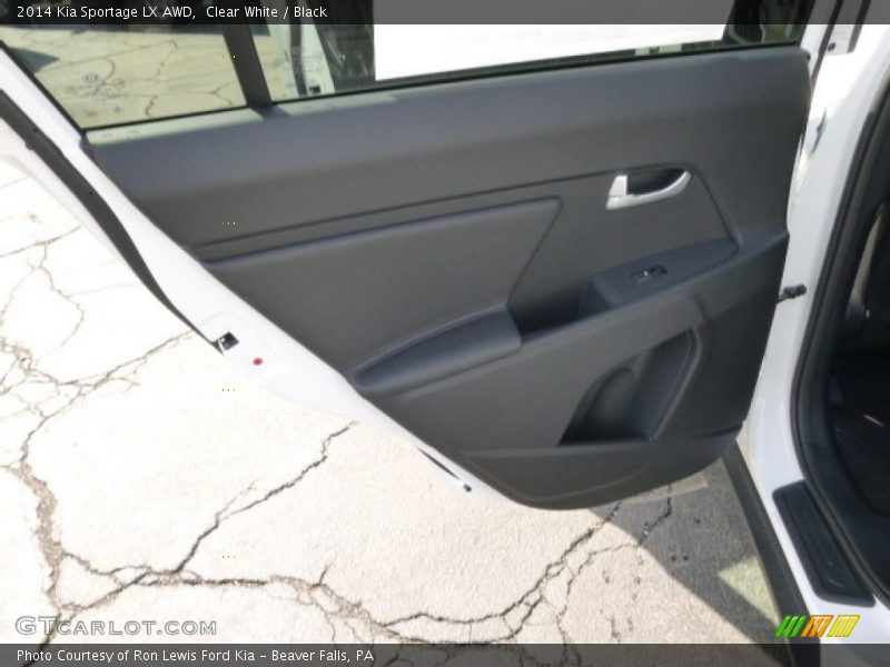 Clear White / Black 2014 Kia Sportage LX AWD