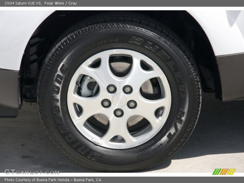Polar White / Gray 2004 Saturn VUE V6