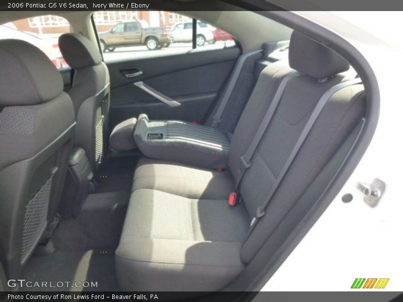 Ivory White / Ebony 2006 Pontiac G6 V6 Sedan