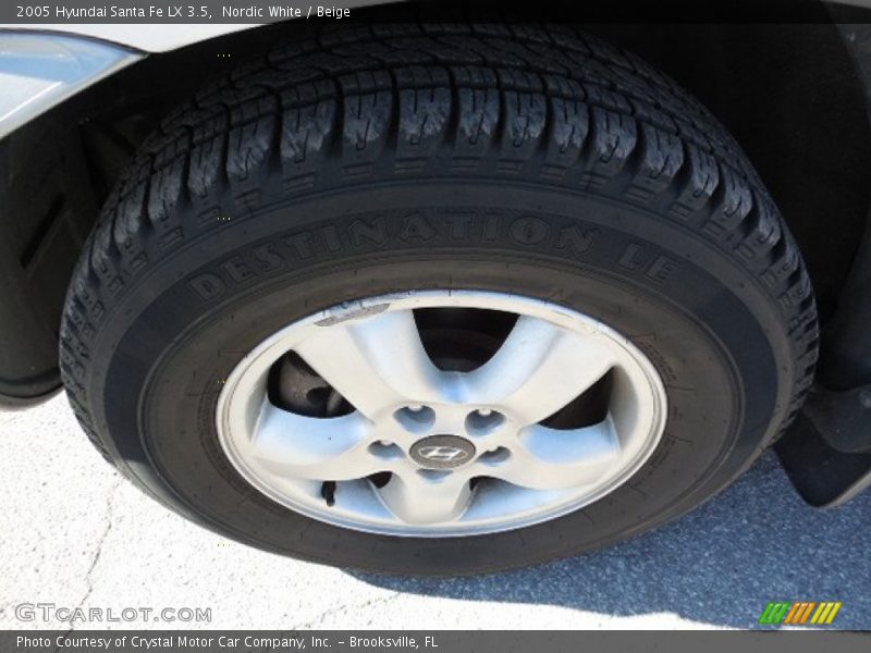 Nordic White / Beige 2005 Hyundai Santa Fe LX 3.5