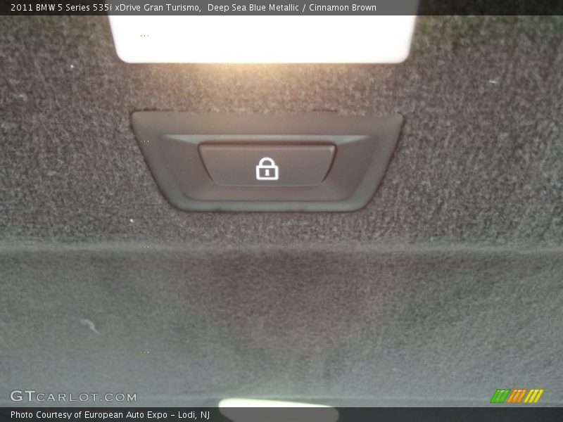 Deep Sea Blue Metallic / Cinnamon Brown 2011 BMW 5 Series 535i xDrive Gran Turismo