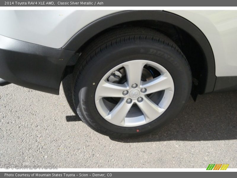 Classic Silver Metallic / Ash 2014 Toyota RAV4 XLE AWD