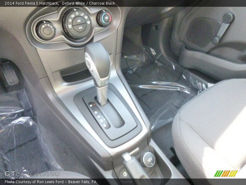Oxford White / Charcoal Black 2014 Ford Fiesta S Hatchback