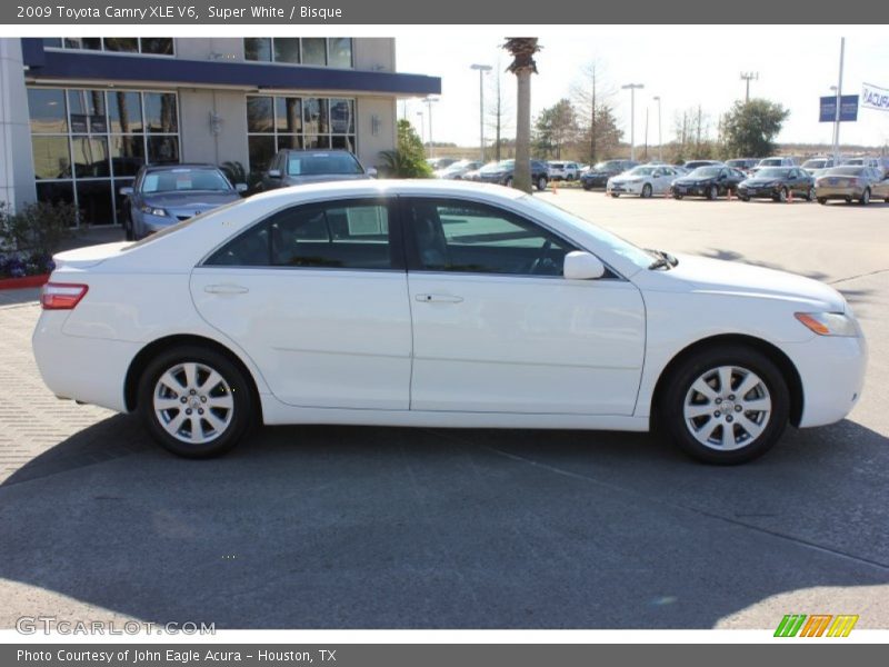 Super White / Bisque 2009 Toyota Camry XLE V6