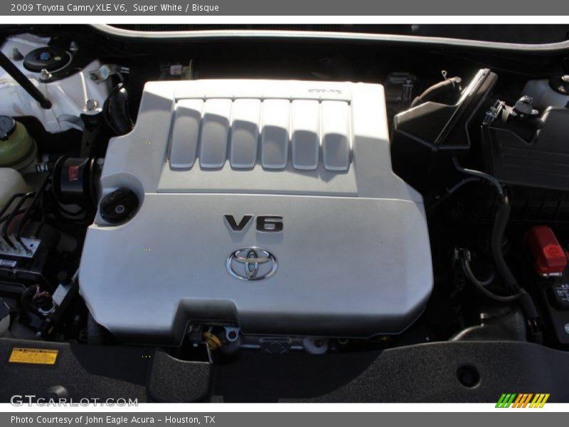 Super White / Bisque 2009 Toyota Camry XLE V6