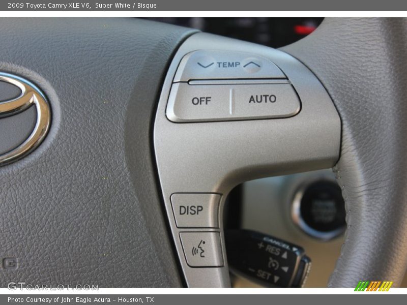 Super White / Bisque 2009 Toyota Camry XLE V6