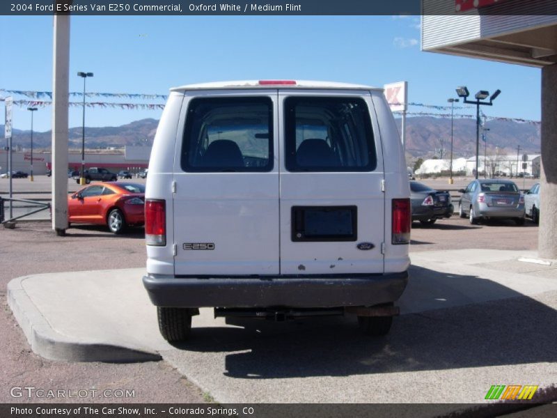 Oxford White / Medium Flint 2004 Ford E Series Van E250 Commercial