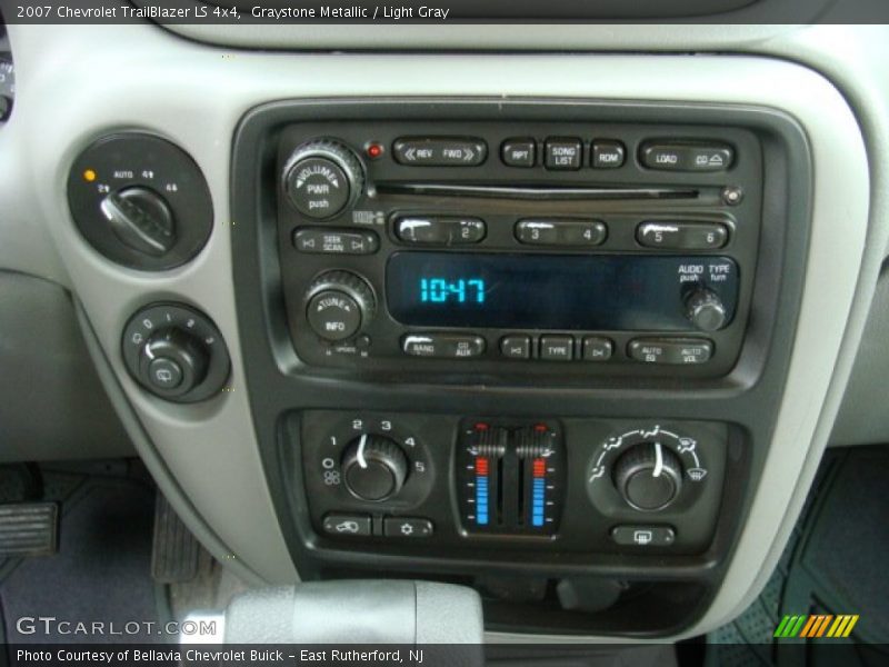 Graystone Metallic / Light Gray 2007 Chevrolet TrailBlazer LS 4x4