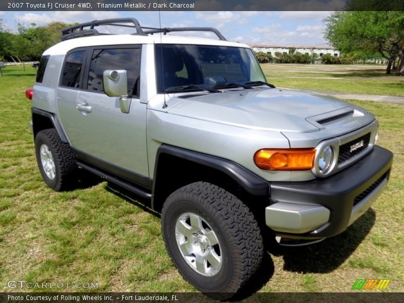 Titanium Metallic / Dark Charcoal 2007 Toyota FJ Cruiser 4WD