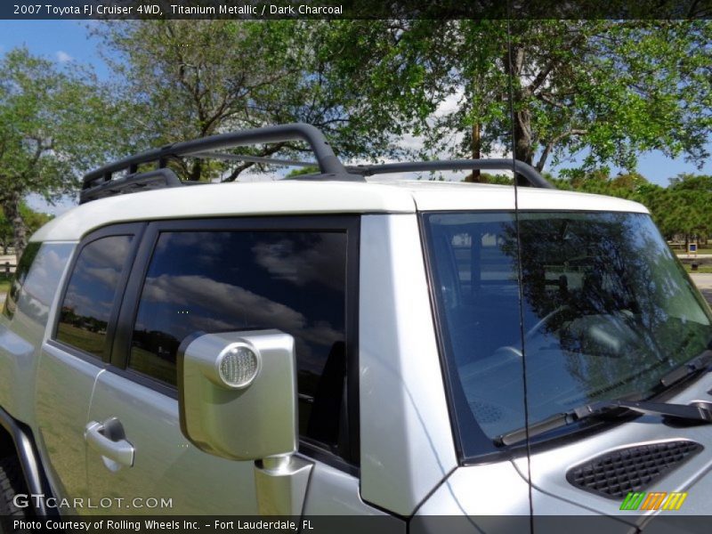 Titanium Metallic / Dark Charcoal 2007 Toyota FJ Cruiser 4WD