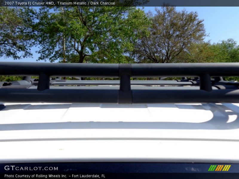 Titanium Metallic / Dark Charcoal 2007 Toyota FJ Cruiser 4WD