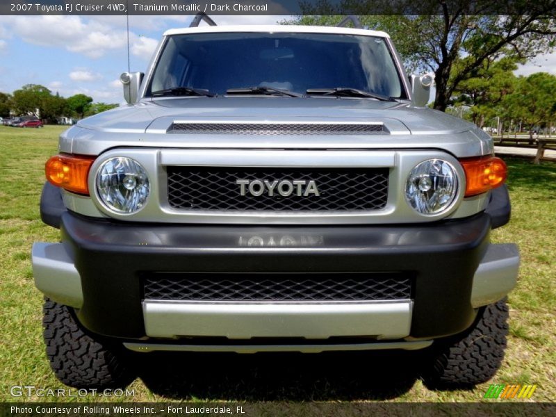 Titanium Metallic / Dark Charcoal 2007 Toyota FJ Cruiser 4WD